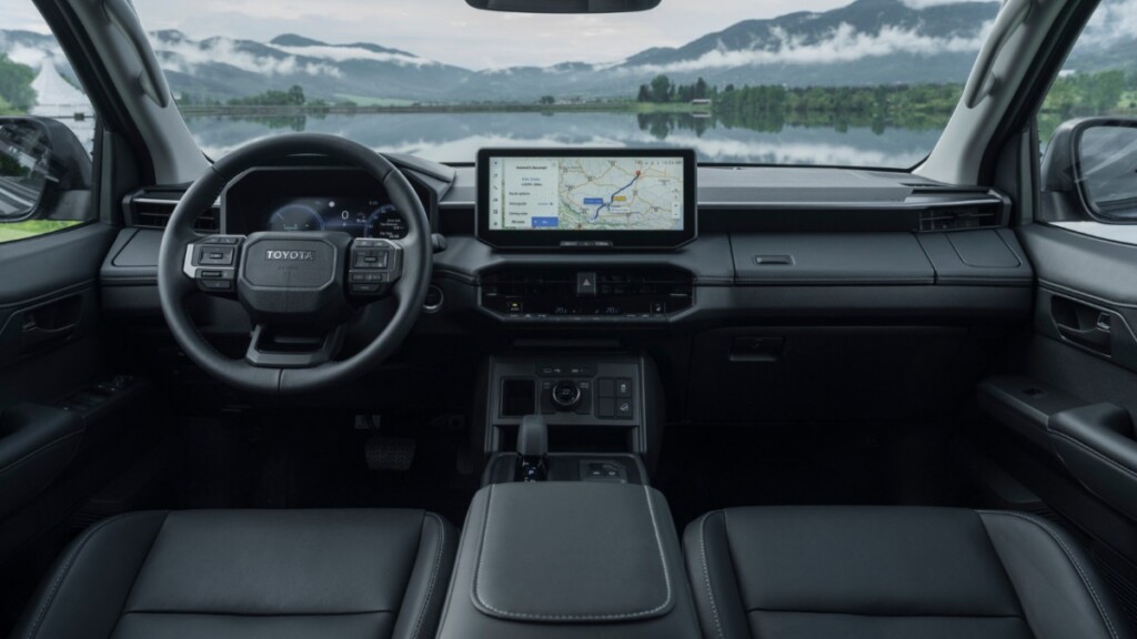 Toyota efsane Hilux’u elektrikli yaptı