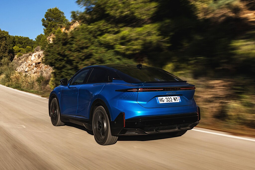 Alpine A390 GT 6,3 milyon TL fiyatla Türkiye’ye geldi