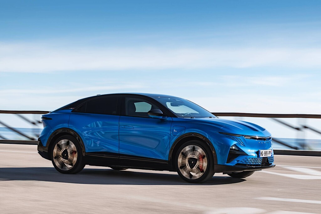 Alpine A390 GT 6,3 milyon TL fiyatla Türkiye’ye geldi
