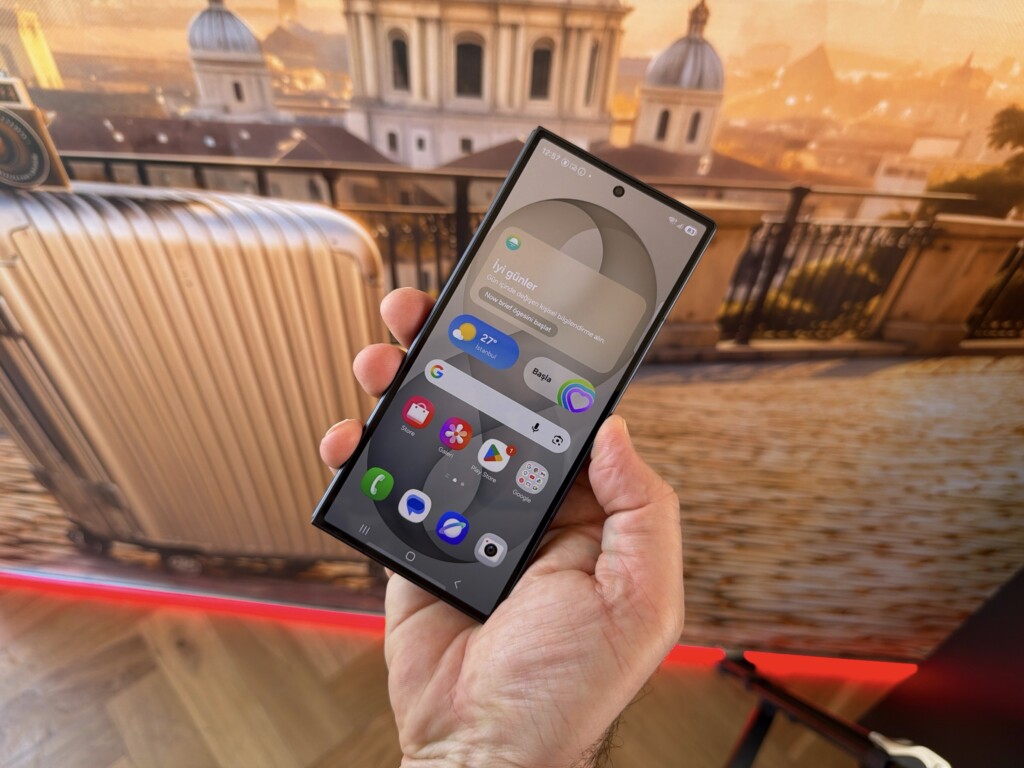 Samsung iki yeni Fold modelini tanıttı: Ultra sürüm 200 MP kamerayla geliyor