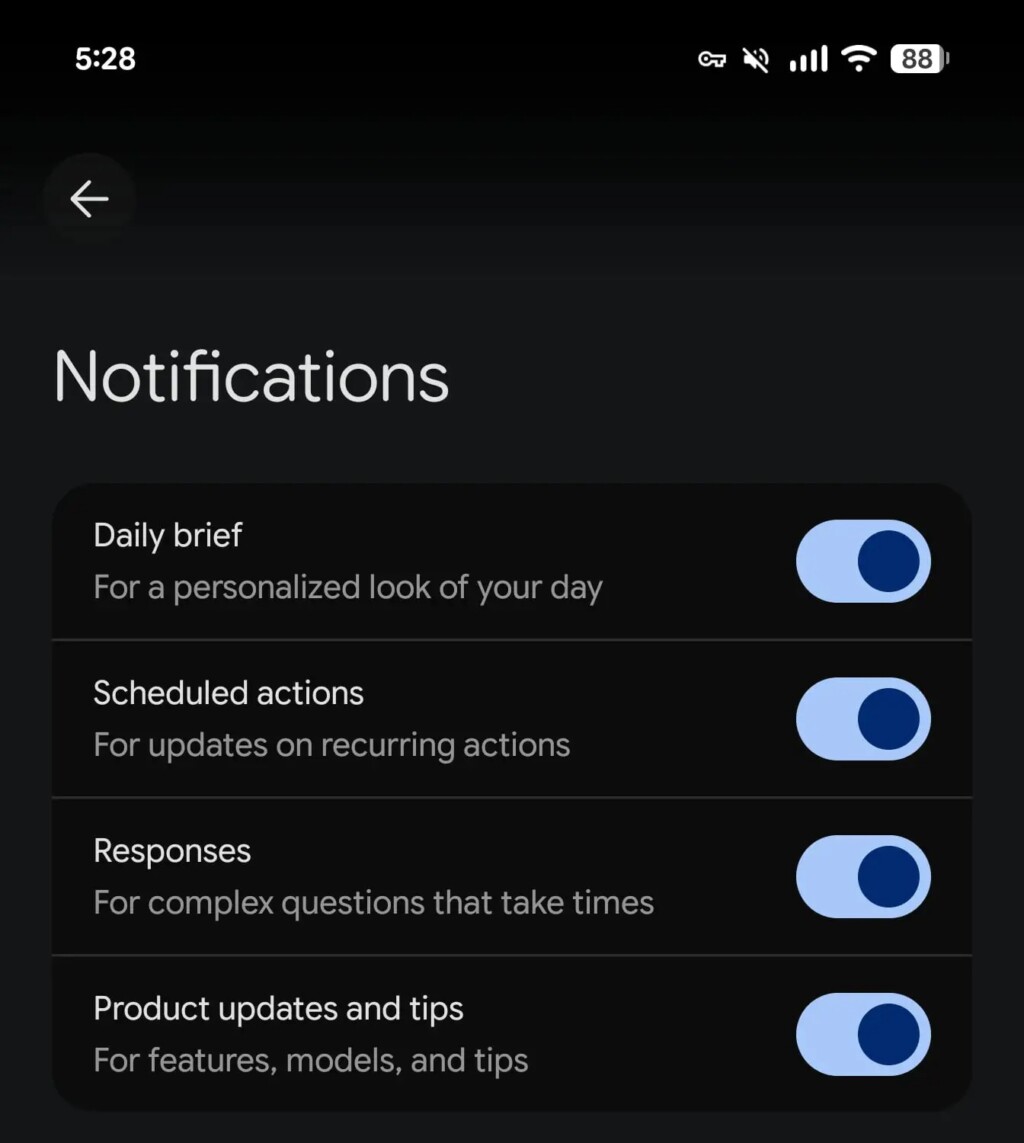 Google Gemini uygulamasına yeni bildirim ayarları ve sade arayüz geliyor