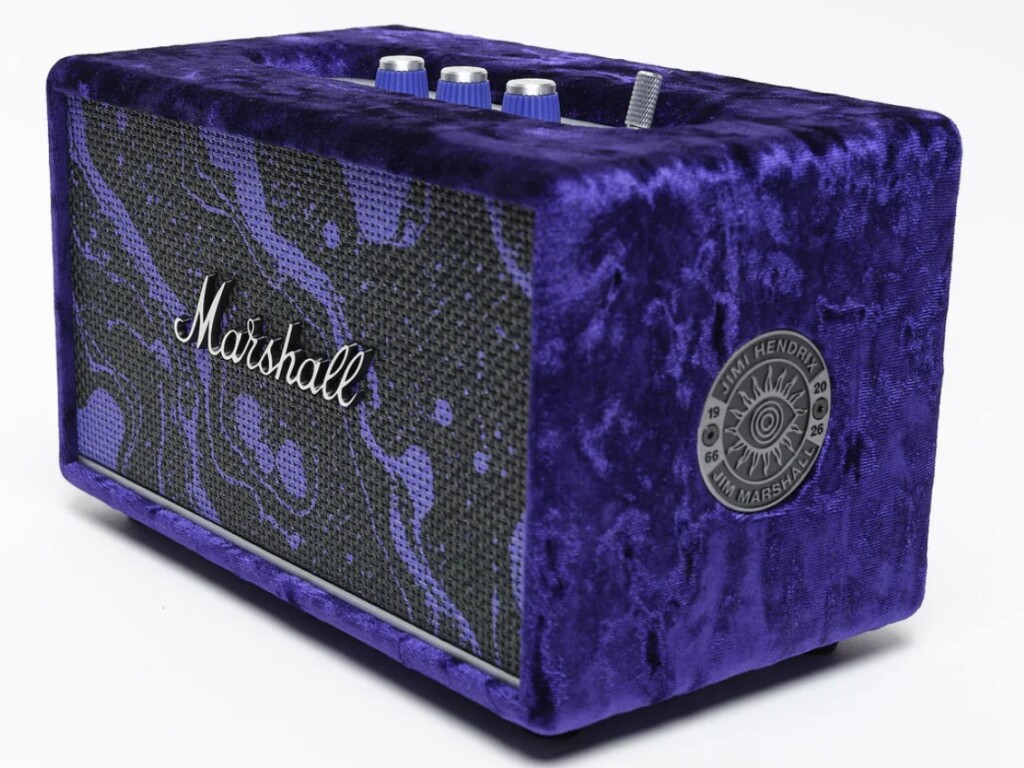 Marshall Acton III, Hendrix’in sahne stiline büründü