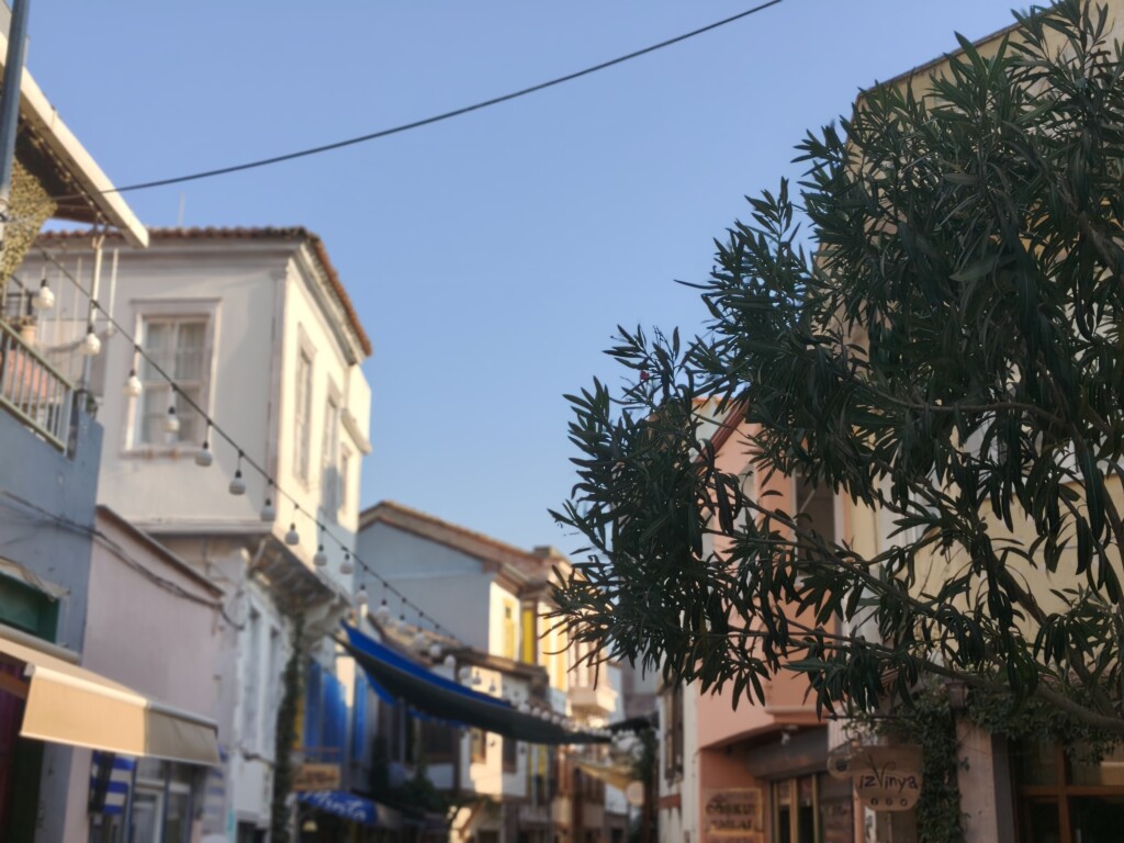 Küçük gövdede büyük pil! Oppo Reno 16 Pro İncelemesi