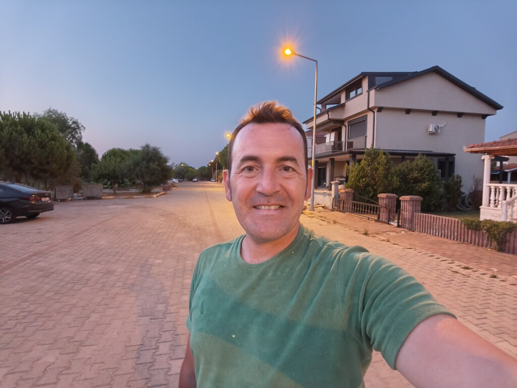 Küçük gövdede büyük pil! Oppo Reno 16 Pro İncelemesi