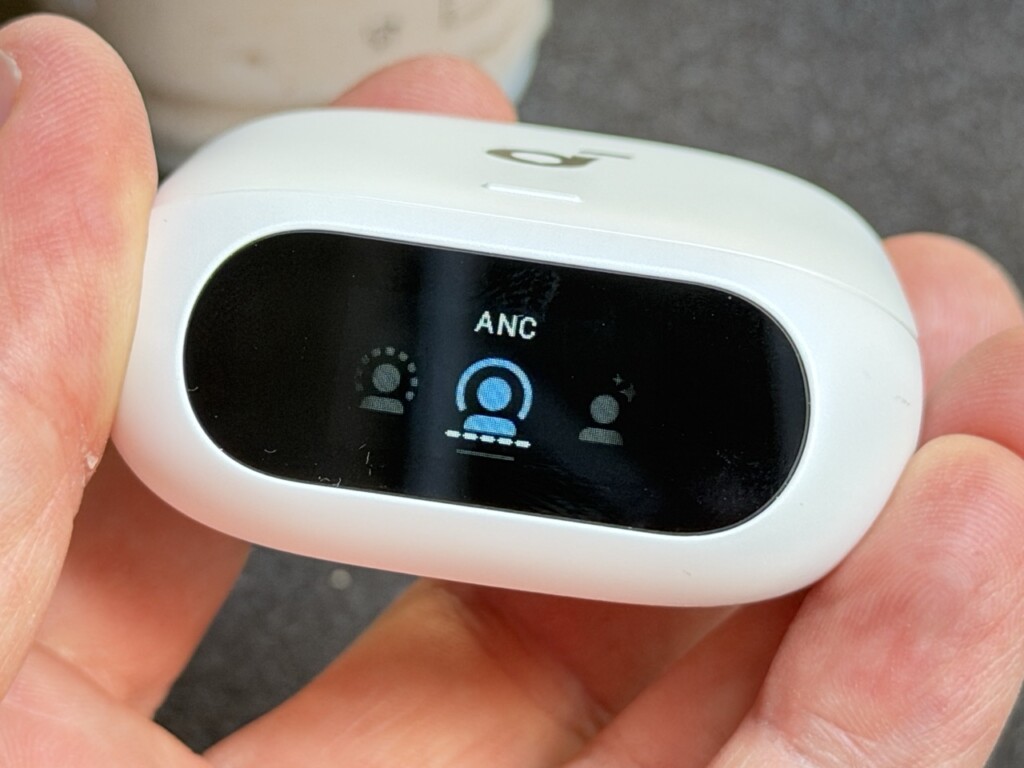 Yapay zeka ve ekranlı kutu fark yaratıyor mu? Soundcore Liberty 5 Pro İncelemesi