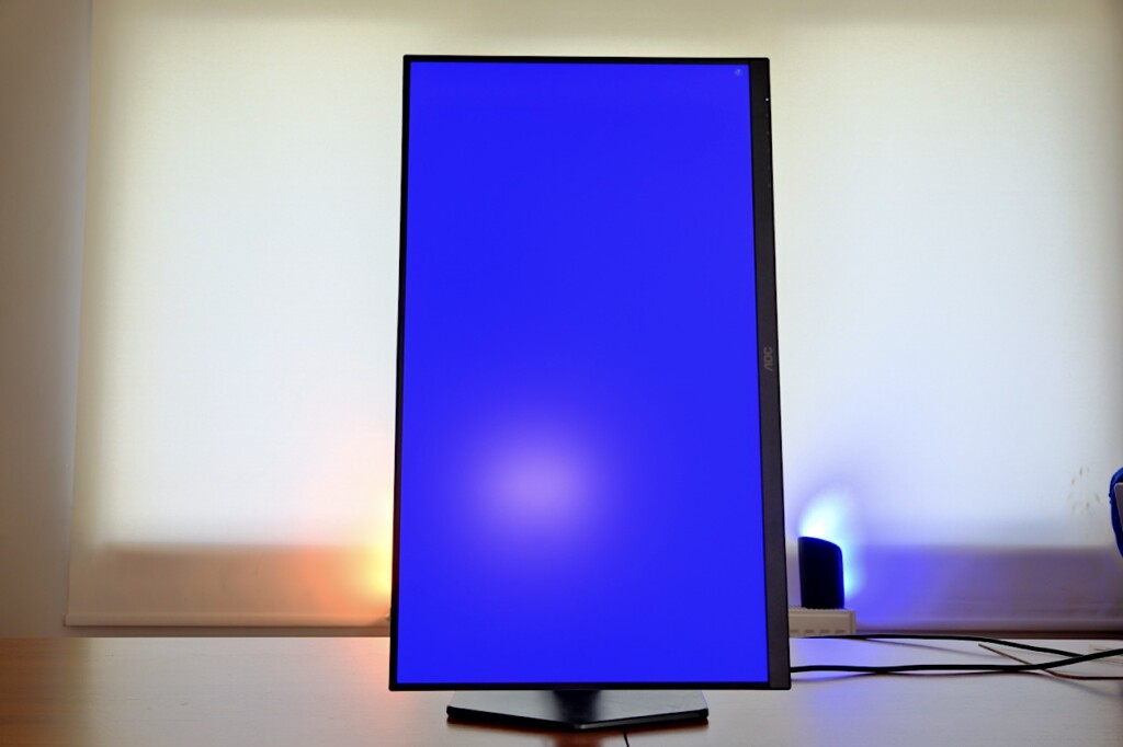 Oyun monitörü iş ve film için nasıl? AOC Q27G4XF İncelemesi