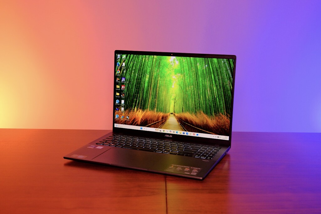 OLED ekran ve Intel Core Ultra 7 ile büyük ekranda çalışma deneyimi! Asus Vivobook S16 İncelemesi