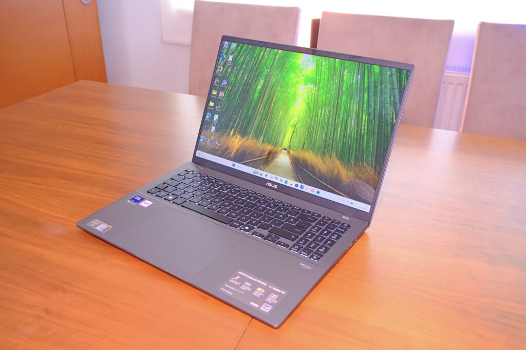 OLED ekran ve Intel Core Ultra 7 ile büyük ekranda çalışma deneyimi! Asus Vivobook S16 İncelemesi