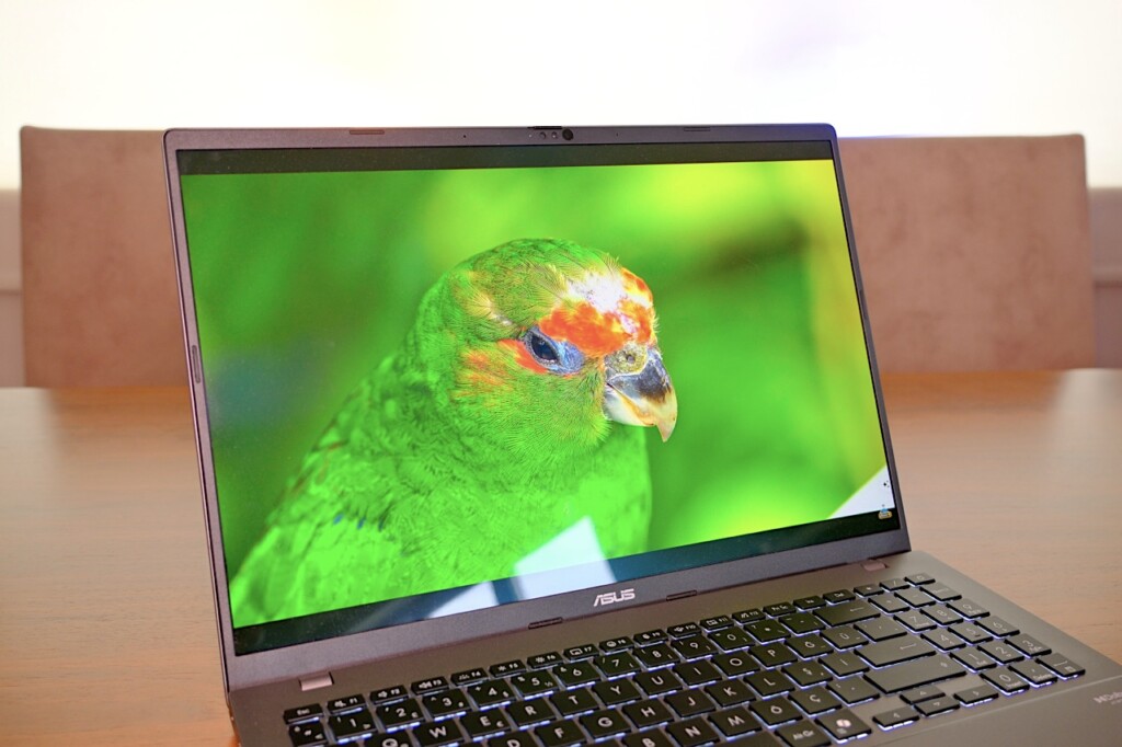OLED ekran ve Intel Core Ultra 7 ile büyük ekranda çalışma deneyimi! Asus Vivobook S16 İncelemesi
