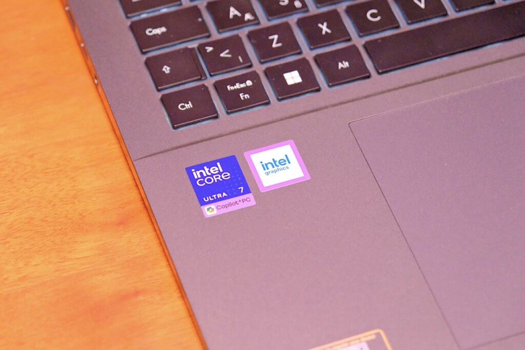 OLED ekran ve Intel Core Ultra 7 ile büyük ekranda çalışma deneyimi! Asus Vivobook S16 İncelemesi