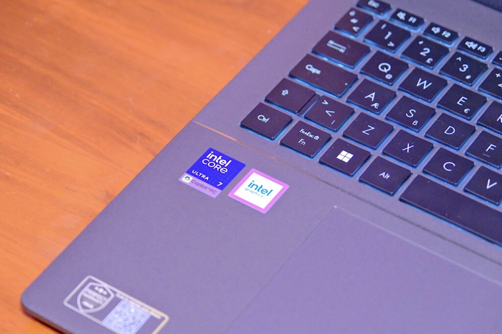 OLED ekran ve Intel Core Ultra 7 ile büyük ekranda çalışma deneyimi! Asus Vivobook S16 İncelemesi