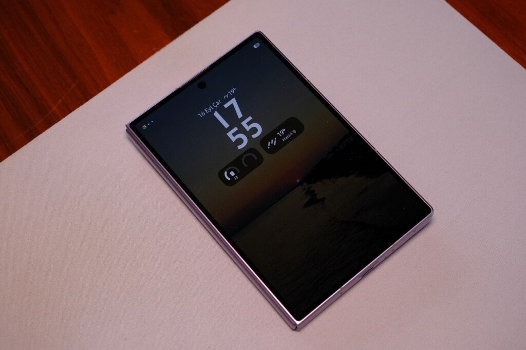 Küçük gövdede büyük ekran keyfi! Samsung Galaxy Z Fold 8 İncelemesi
