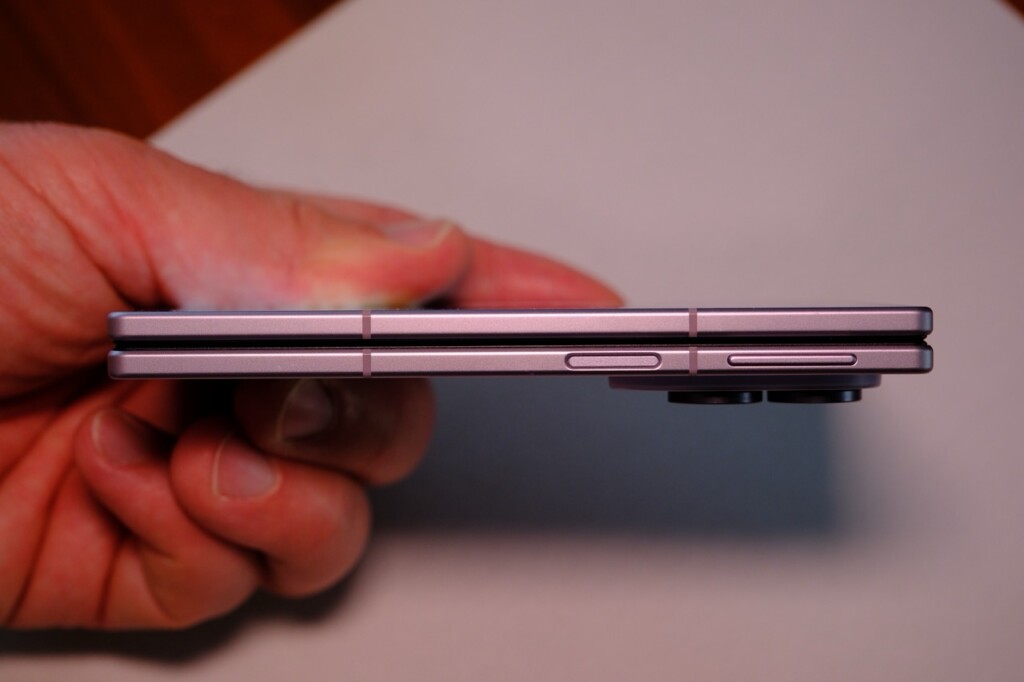 Küçük gövdede büyük ekran keyfi! Samsung Galaxy Z Fold 8 İncelemesi