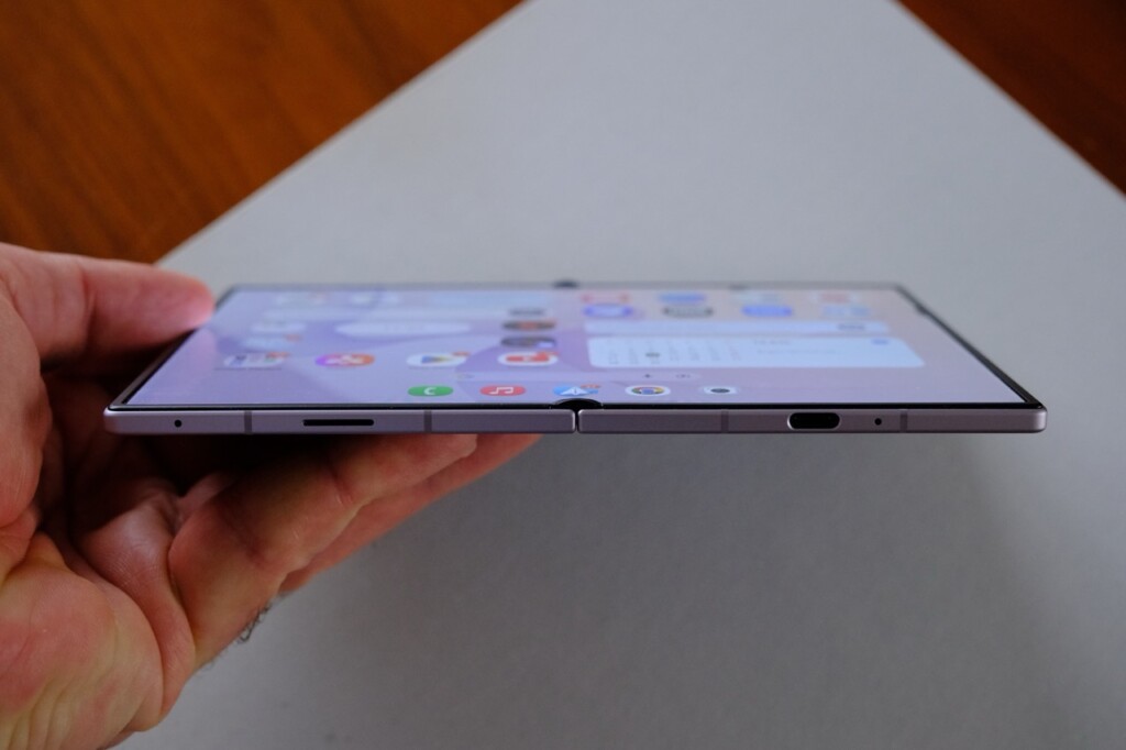 Küçük gövdede büyük ekran keyfi! Samsung Galaxy Z Fold 8 İncelemesi
