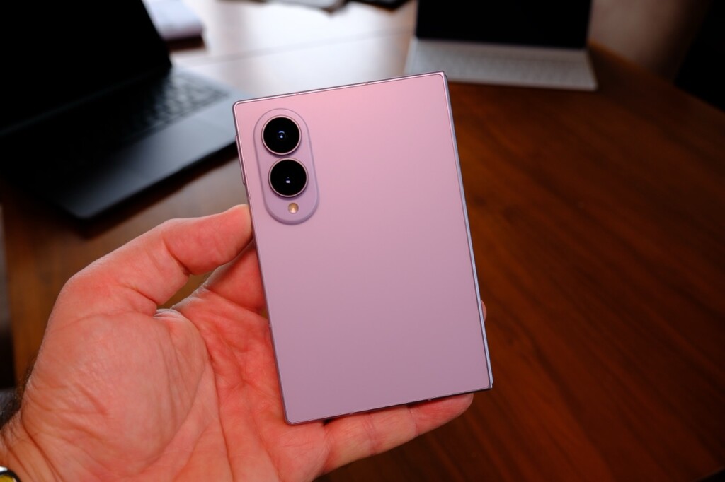 Küçük gövdede büyük ekran keyfi! Samsung Galaxy Z Fold 8 İncelemesi