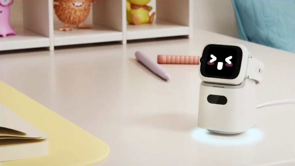 TCL Tab A1 NXTPAPER geldi, Tbot çocuk saatini robota dönüştürüyor