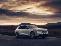 Bentley Torcal First Edition, 888 PS gücü 28 hoparlörlü Naim sistemiyle birleştiriyor