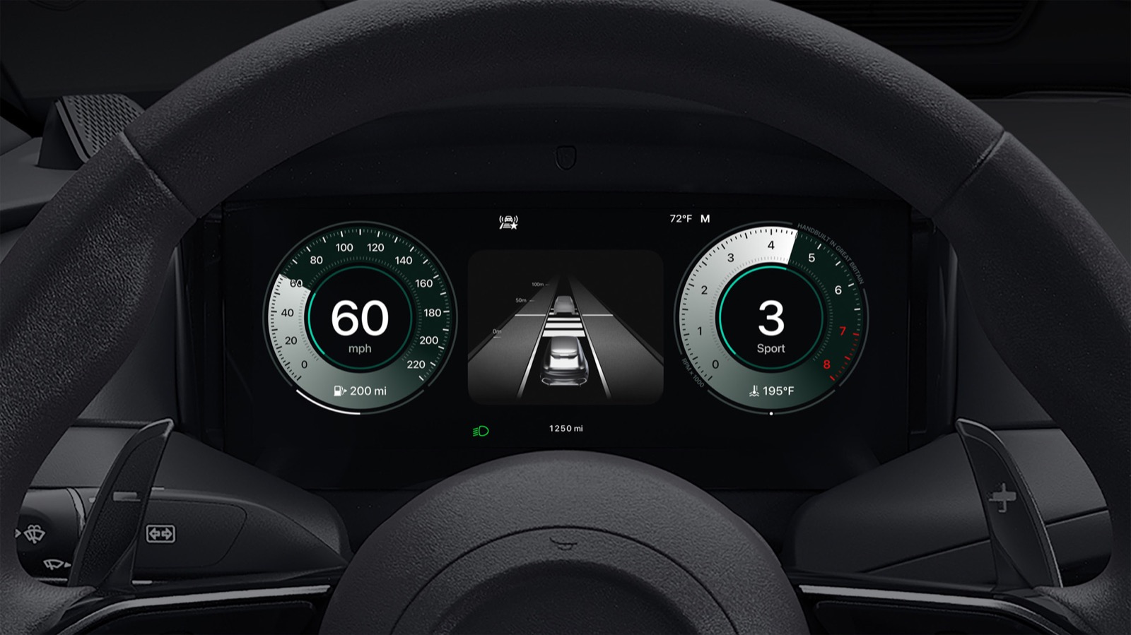 Aston Martin gösterge panelinde CarPlay Ultra hız, devir ve sürüş destek bilgileri
