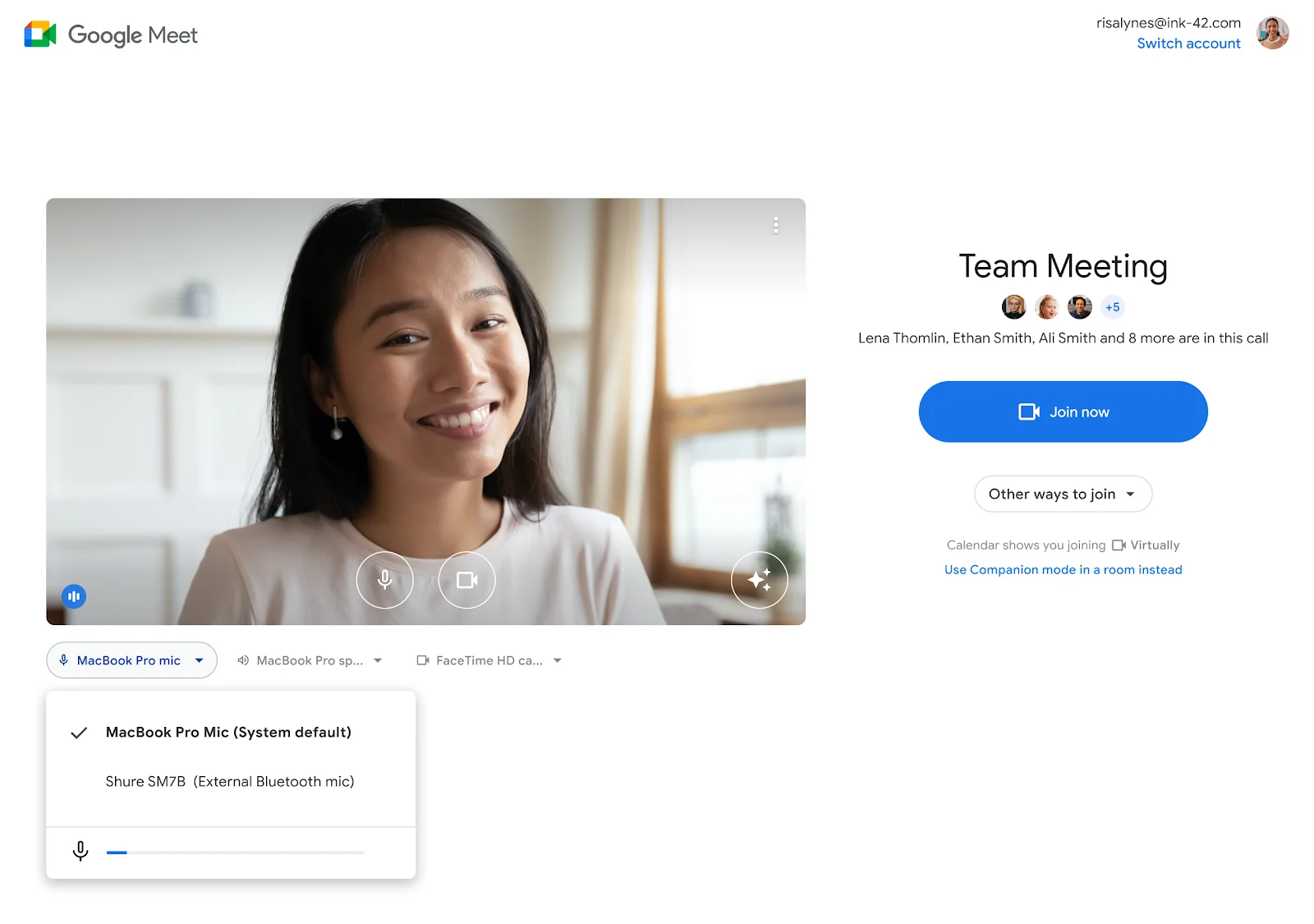 Google Meet toplantısı öncesinde mikrofon seçimi ve ses seviyesi kontrolü